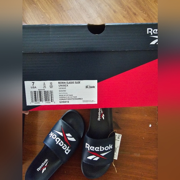Reebok Flip Flop Shoes - Picture 3 of 4